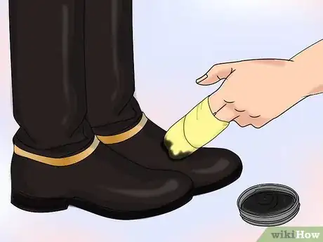 Image titled Bull Boots to a "British Army Shine" Step 9